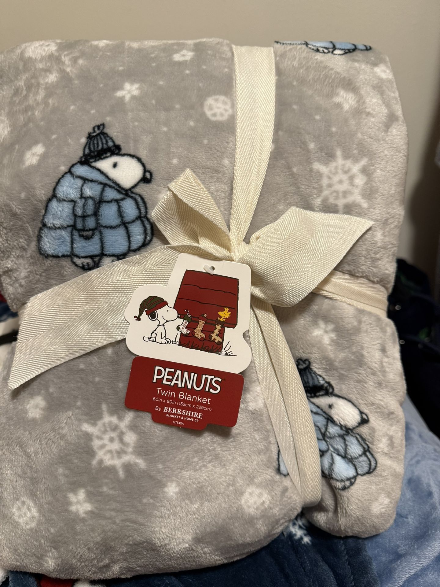 Peanut Twin Blanket