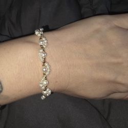 Gold Pearl Bracelet 