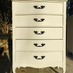  Venus Vintage Chest Of Drawers 