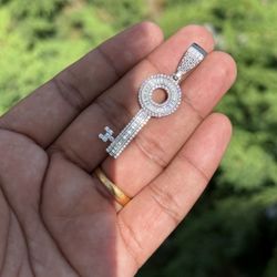 925 Sterling Silver Key Pendant