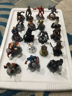 Disney Infinity Marvel Star Wars Avengers 39 Figurines Lot