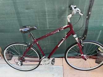 Diamondback mountain bike light weight 700 x25C  inches