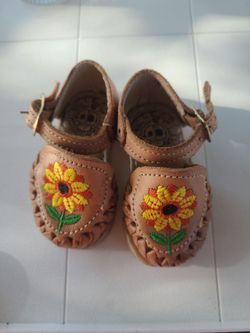 baby girl huaraches