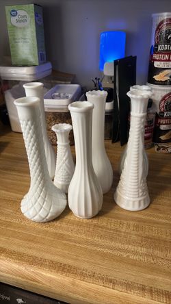 White small glass vases