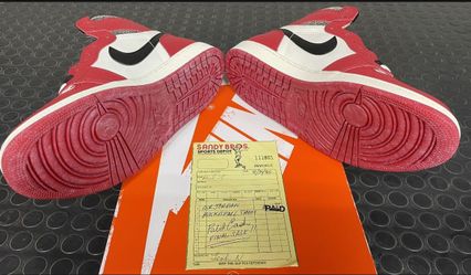 Air Jordan 1 CHICAGO Lost And Found