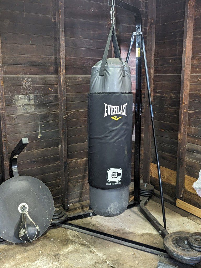 Punching Bag With Kick Mat, Stand And Speed Bag