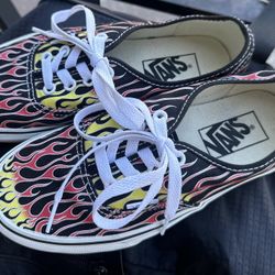 Vans “Mash Up” Flames🔥 Men’s 4.5/Women’s 6.0