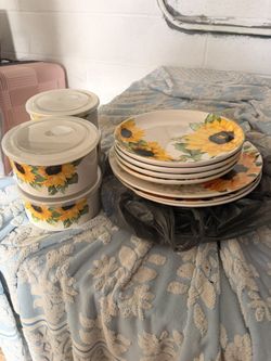 Hobby Lobby Sunflower Plates