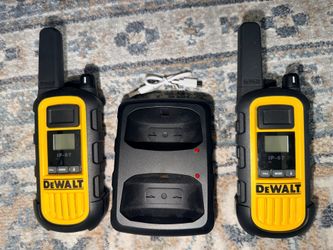 Dewalt DXFRS800 Heavy-Duty 2-Watt Walkie Talkies