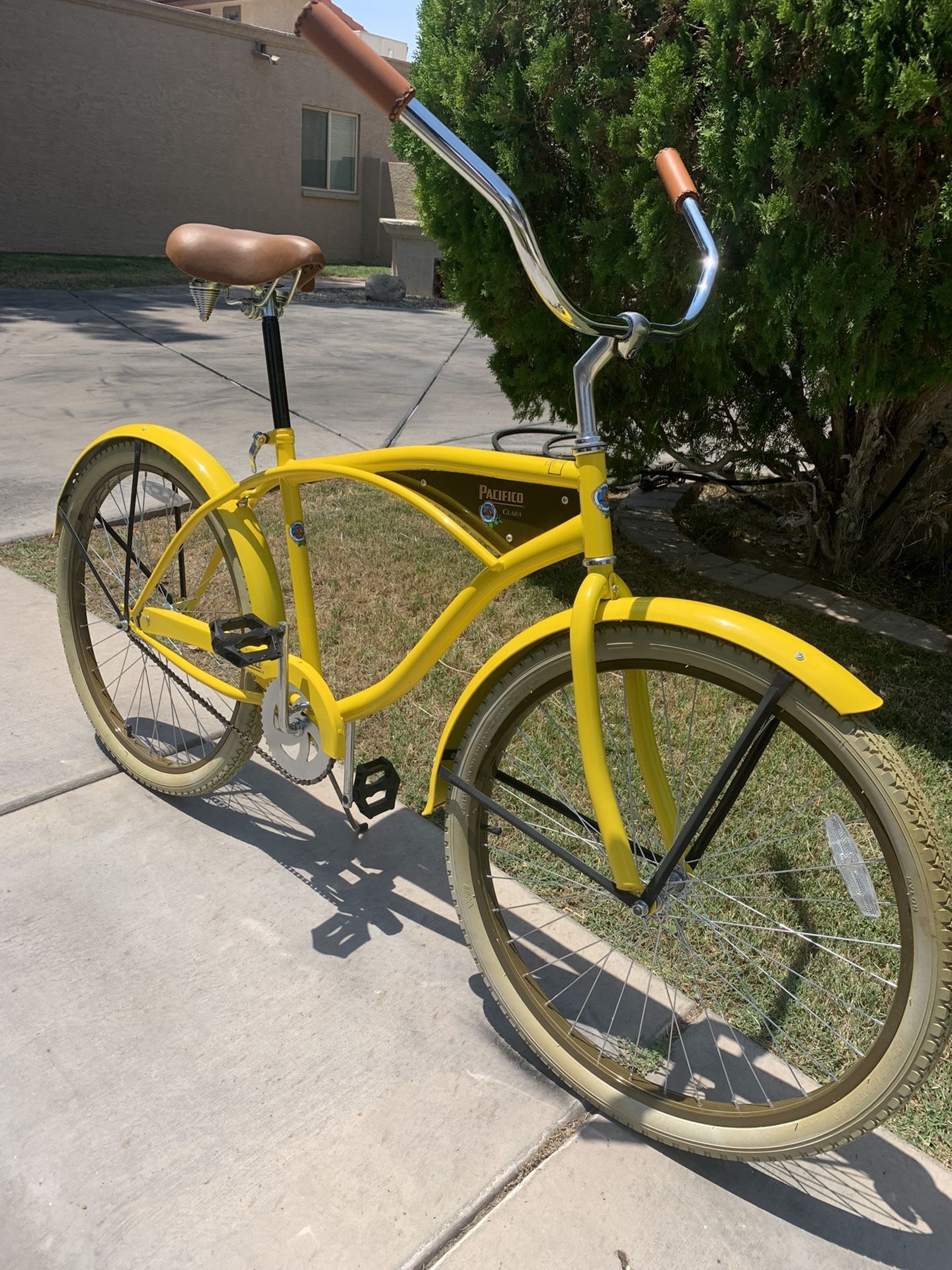 *NEW* Limited Edition Super Rare Pacifico Beer Clara Beach Cruiser Bicycle
