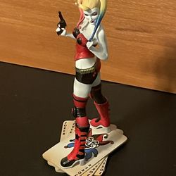 DC Harley Quinn Statue 