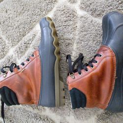 SPERRY MENS AVENUE DUCK BOOTS WATERPROOF SIZE 10.5 NEXT TO NO USE MSRP $120 BARGAIN