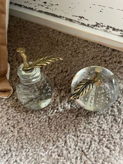 Paper weights