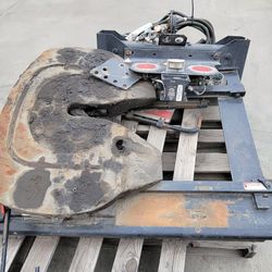 Freightliner Slider & 5th Wheel Attachment & Misc.