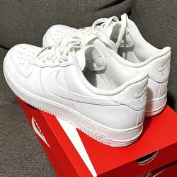 Nike White Air Force 1