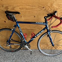 2006 60CM Trek Madone Carbon Fiber Road bike