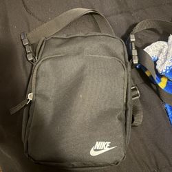 nike cross body bag