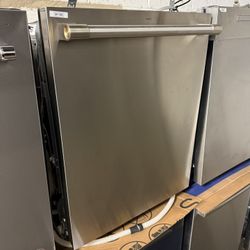 🚨New Monogram - Top Control Smart Built-In Stainless Steel Tub Dishwasher with 3rd Rack ZDT925SPNSS