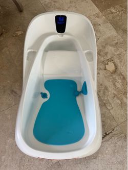4 Moms baby sink bath tub