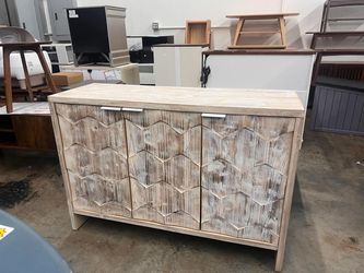 Style 3-Door Wooden Accent Cabinet, Retro Hexagonal Pattern, Adjustable Shelves & Metal Handles, Natural Wood Wash, Sideboard Buffet Server, Natural W