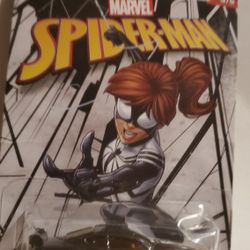 Hot Wheels Marvel Circle Tracker Spidergirl Die-cast 