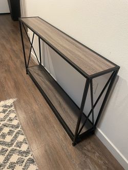 Entry / Console table