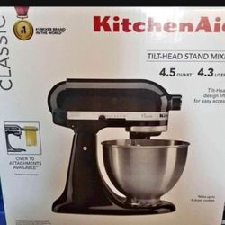 4.5 KITCHENAID MIXER 