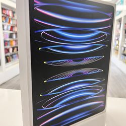 iPad Pro 12.9- inch 6th Generation WI-FI and cellular 