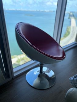 Designer Swivel Chair