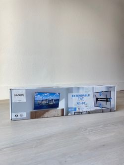 TCL TV + TV Wall Mount + Remote