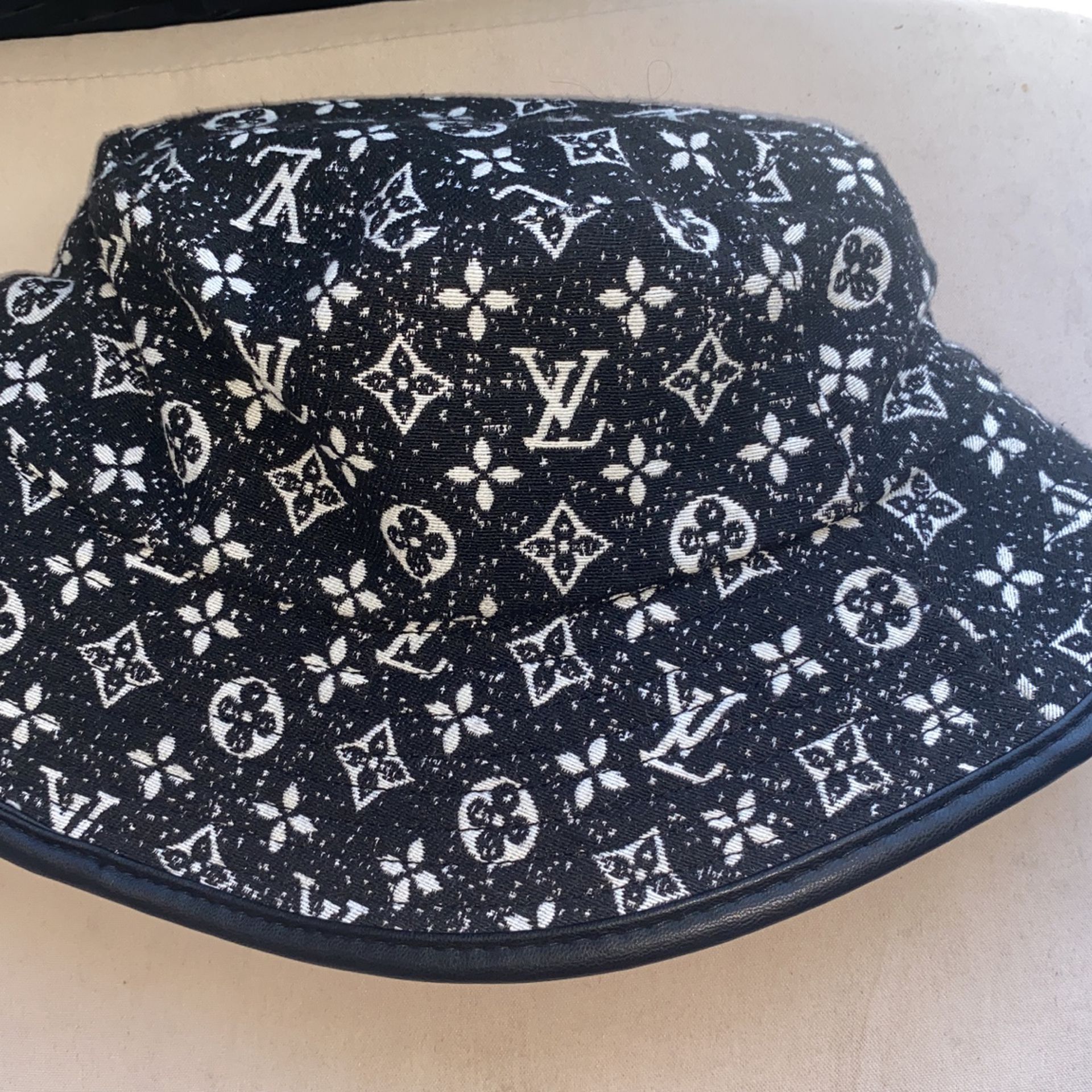 LV Cap for Sale in Clifton Heights, PA - OfferUp