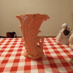 McCoy Art Pottery Swan Vase Pink 9" Tall Vintage Mid Century