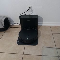 Robot Vacumn Works Well