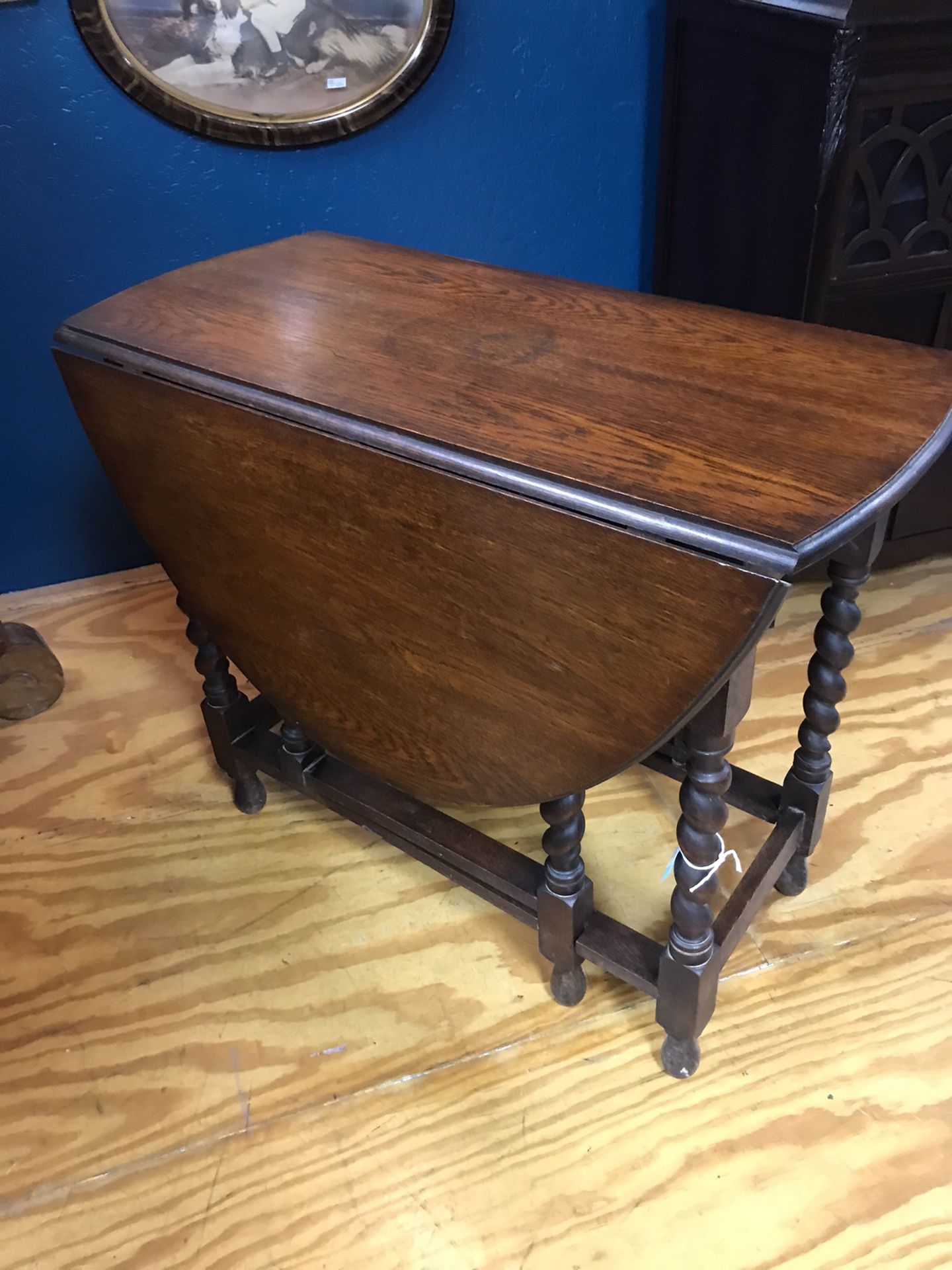 Antique Drop Leaf Gate Leg Oval Table