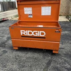 RIDGID JOB SITE TOOL BOX. 48 INCHES BY  24  INCHES.  BOX IS IN EXCELLENT CONDITION. $200. 00   OR BEST OFFER. 