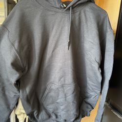 Gildan Black Hoodie