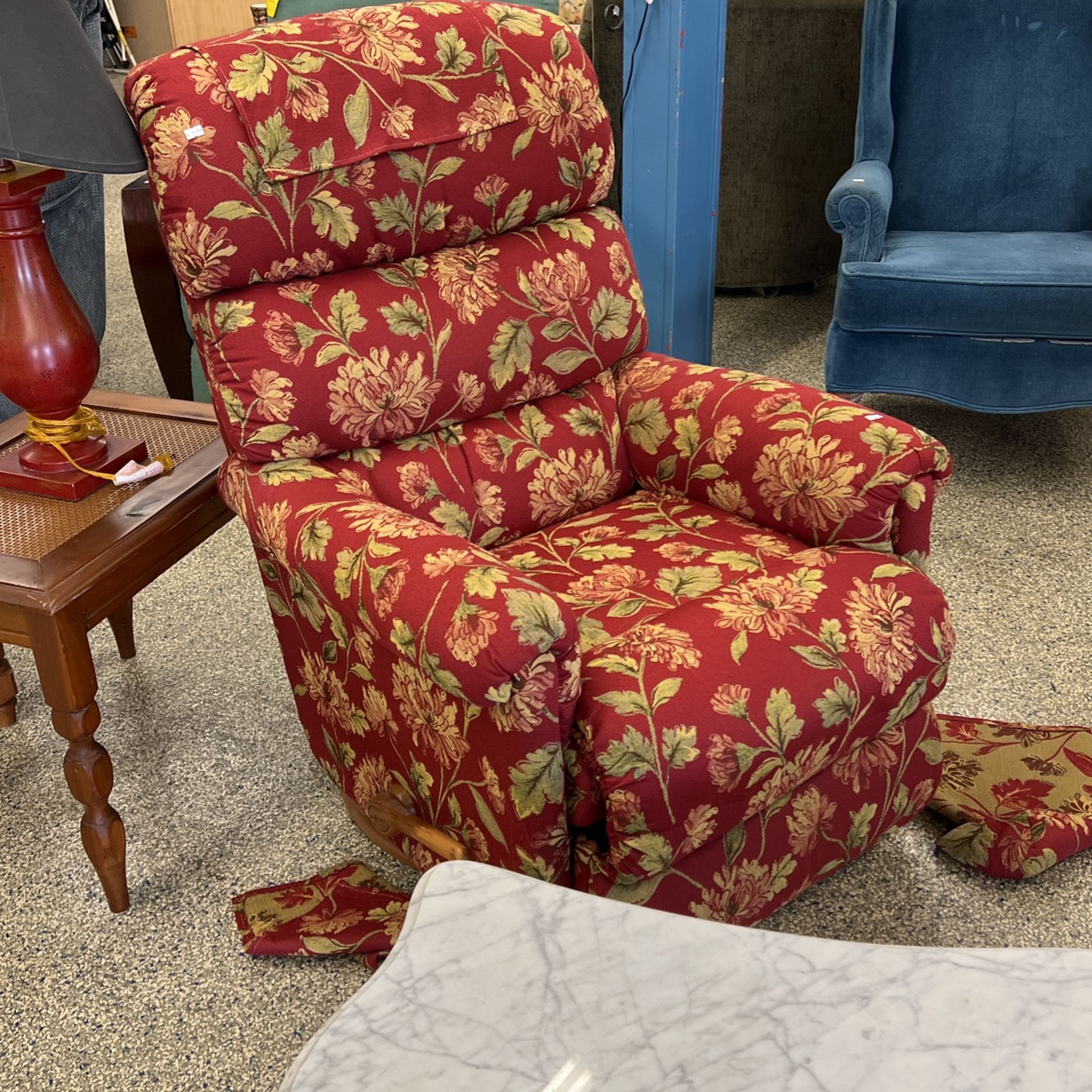 Lazy Boy Recliner / Red floral print