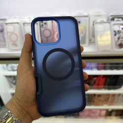 iPhone 16 Pro max Blue MagSafe case 