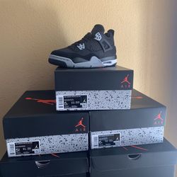 Jordan 4 Black Canvas