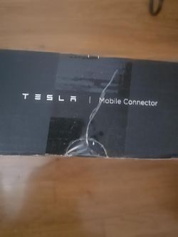 Tesla Mobile Connector EV Charger – Original Box