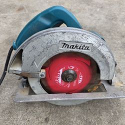 Sierra Manual Makita 