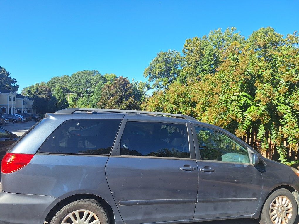 2009 Toyota Sienna
