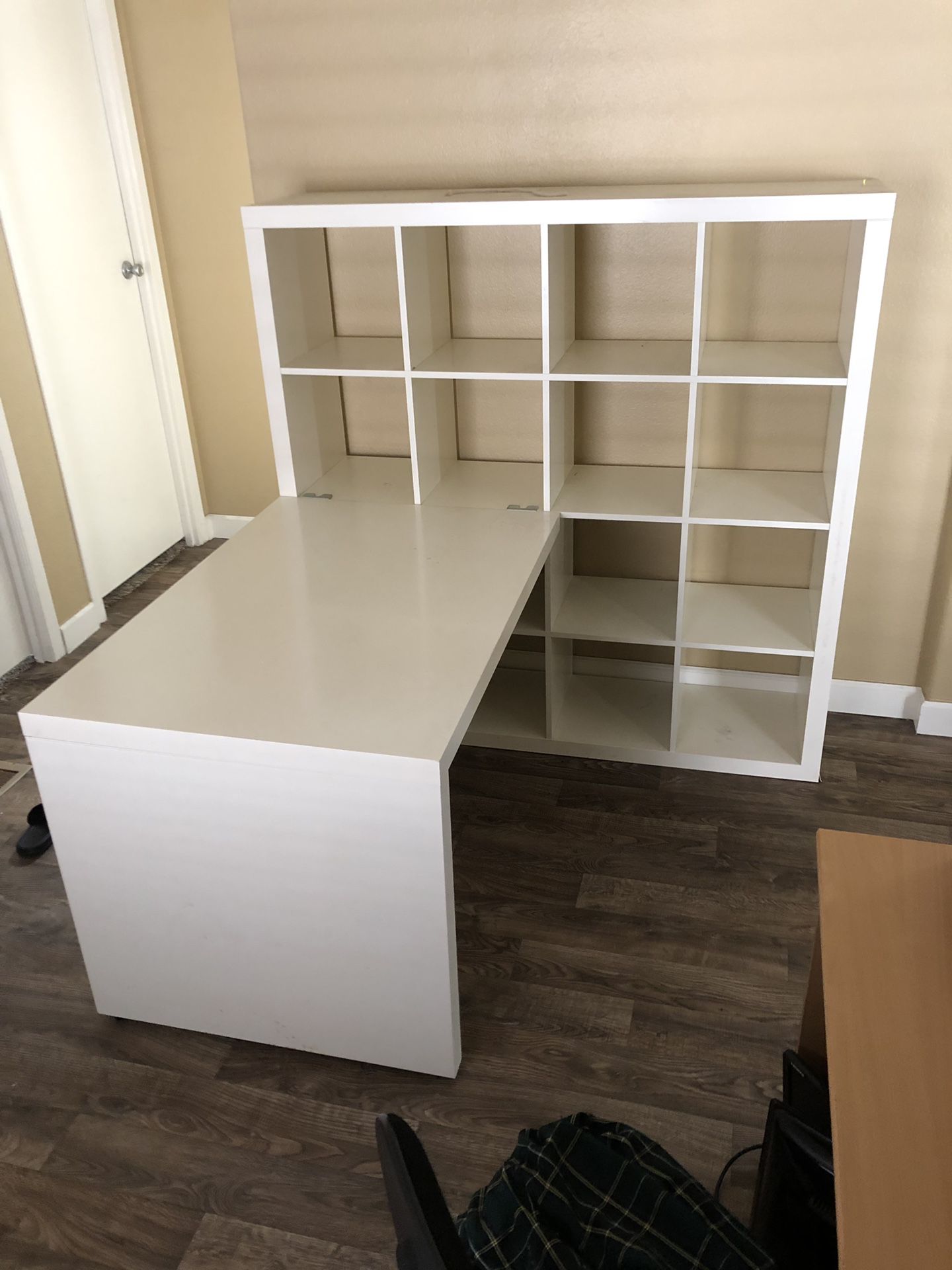 LÄRANDE Desk with pull-out storage unit, white, 471/4x227/8 - IKEA