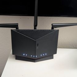 Asus RT-BE86U Wi-Fi 7 Router- working w/ antenna power cord Like New