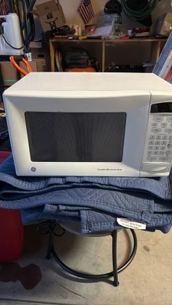 Countertop microwave