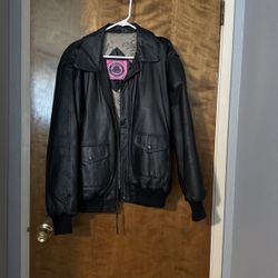 Men’s Medium leather Coat, Black