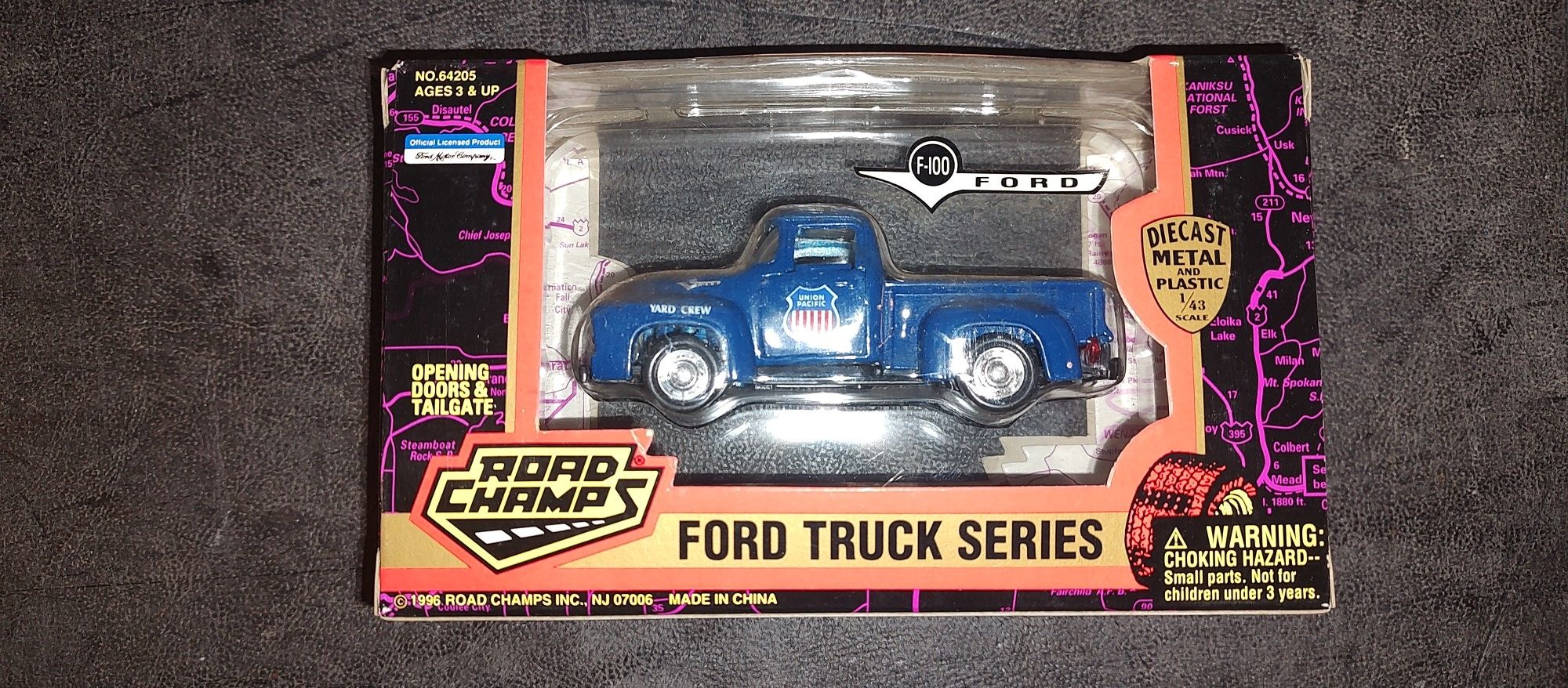 1/43 Union Pacific Crew Truck 