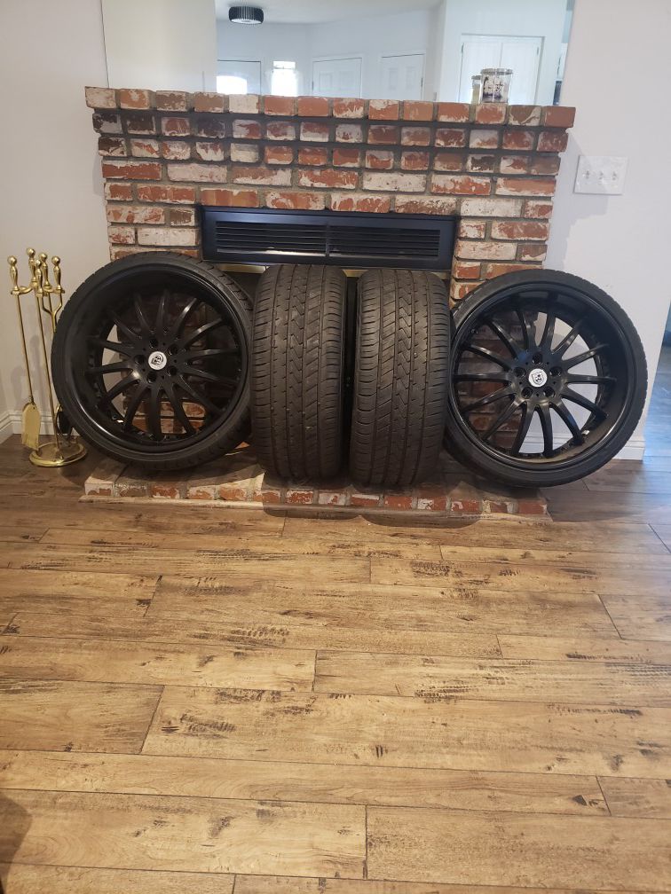 22 INCH LEXANI LUXURY RIMS /STAGGERED / BRAND NEW TIRES