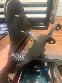 Bobber seat for motorcycle