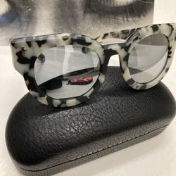 VALLY Sunglasses for the woman